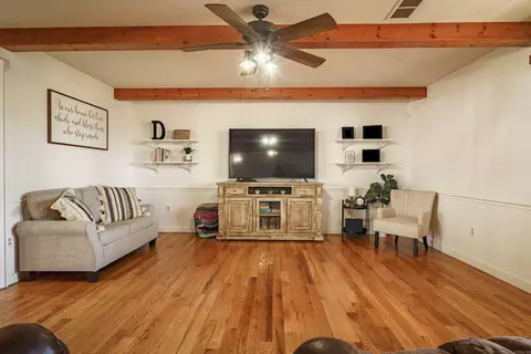 Living - 80 E Cardinal Rd, Cave City, AR 72521 photo 3 of 3