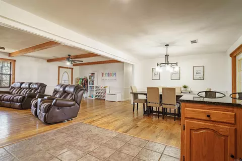 Kitchen - 80 E Cardinal Rd, Cave City, AR 72521 photo 4 of 4