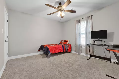 Bedroom - 6089 Castle Rock, Benton, AR 72019 photo 4 of 7