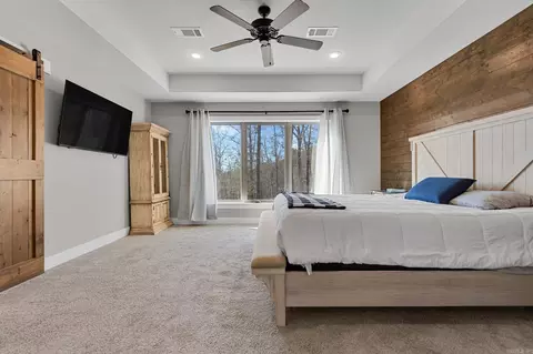 Bedroom - 6089 Castle Rock, Benton, AR 72019 photo 1 of 7