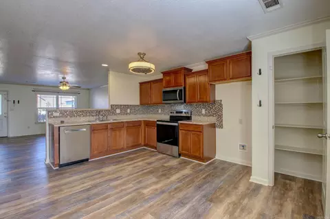 Kitchen - 27 Talladega Loop, Cabot, AR 72023 photo 4 of 8