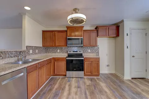 Kitchen - 27 Talladega Loop, Cabot, AR 72023 photo 2 of 8