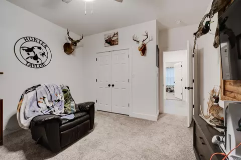Living - 17 Elderberry Ln, Conway, AR 72034 photo 5 of 5