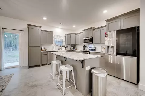 Kitchen - 17 Elderberry Ln, Conway, AR 72034 photo 1 of 5