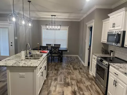 Kitchen - 148 Hayden Dr, Beebe, AR 72012 photo 1 of 3