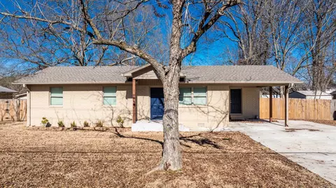 Exterior - 906 W Mississippi St, Beebe, AR 72012 photo 2 of 7