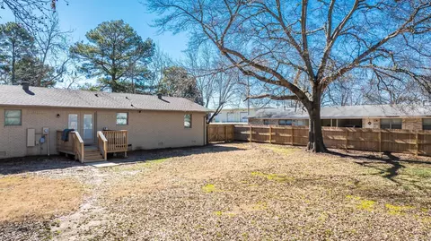 Exterior - 906 W Mississippi St, Beebe, AR 72012 photo 5 of 7