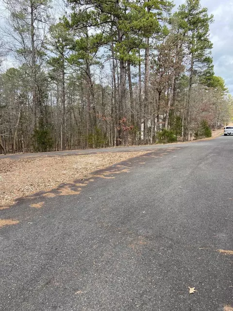 40 Herradura Ln, Hot Springs Village, AR 71909