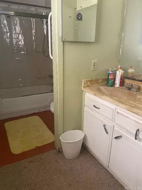 Bath - 260 S Ellen Dr, Ashdown, AR 71822 photo 3 of 3