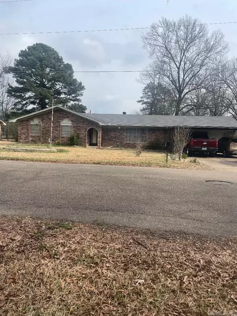 Exterior - 260 S Ellen Dr, Ashdown, AR 71822 photo 1 of 3