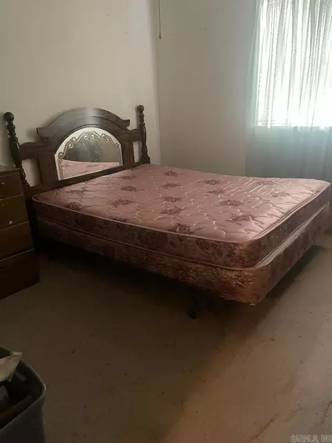 Bedroom - 260 S Ellen Dr, Ashdown, AR 71822 photo 2 of 2