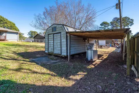 Exterior - 4108 Sandra Ln, Benton, AR 72019 photo 8 of 10