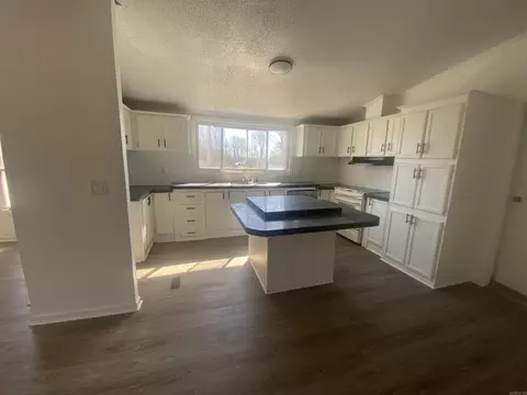 Kitchen - 893 Ridge Rd, El Paso, AR 72045 photo 5 of 5