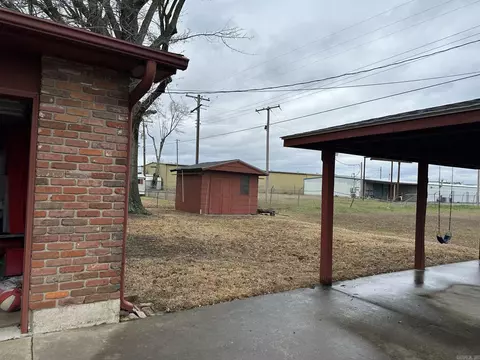 Exterior - 2803 E 10th, Pine Bluff, AR 71603 photo 3 of 4