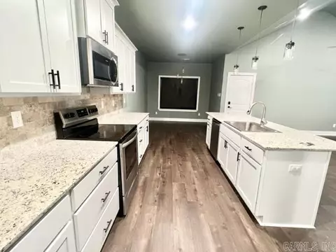 Kitchen - 119 Michelle Dr, Beebe, AR 72012 photo 2 of 2