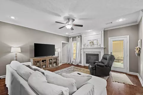 Living - 22 Emma Dr, Cabot, AR 72023 photo 2 of 3