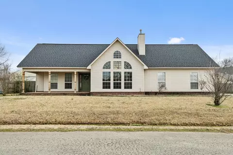 Exterior - 104 Meadows Ln, Beebe, AR 72012 photo 1 of 8