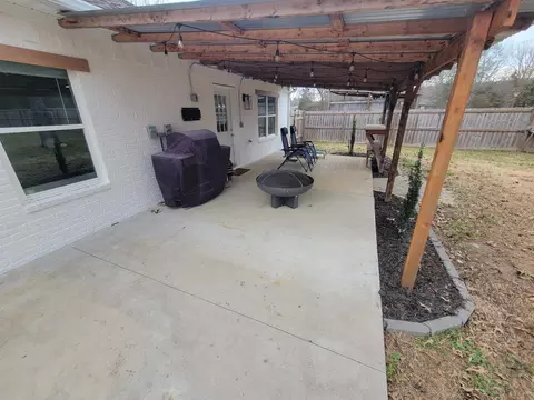 Exterior - 20 Honor Ln, Conway, AR 72032 photo 10 of 14
