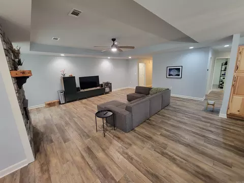 Living - 20 Honor Ln, Conway, AR 72032 photo 5 of 5