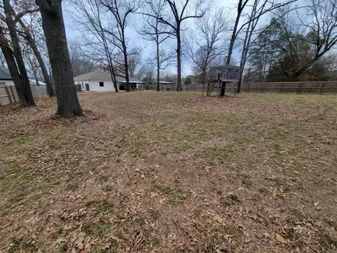 Exterior - 20 Honor Ln, Conway, AR 72032 photo 7 of 14