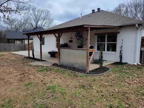 Exterior - 20 Honor Ln, Conway, AR 72032 photo 4 of 14