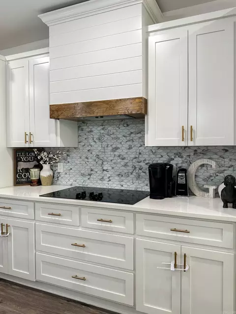 Kitchen - 157 Hayden Dr, Beebe, AR 72012 photo 3 of 3