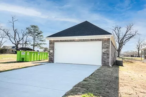Exterior - 409 N 4th St, Cabot, AR 72023 photo 3 of 6