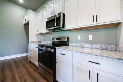 Kitchen - 409 N 4th St, Cabot, AR 72023 photo 3 of 9