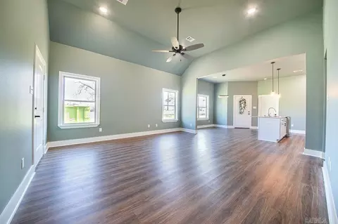 Living - 409 N 4th St, Cabot, AR 72023 photo 1 of 2