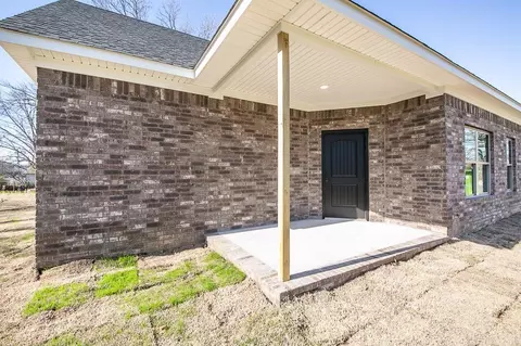 Exterior - 409 N 4th St, Cabot, AR 72023 photo 4 of 6