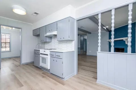 Kitchen - 59 Sandpiper, Conway, AR 72032 photo 4 of 4
