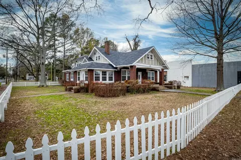 305 W Front St, Lonoke, AR 72086 photo 2