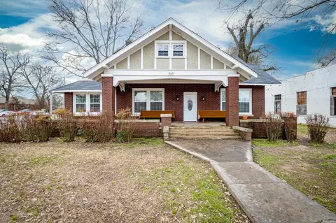 305 W Front St, Lonoke, AR 72086 photo 1