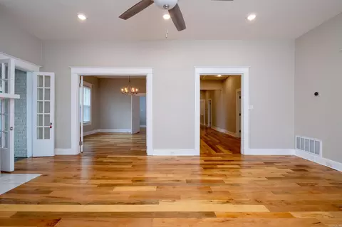 305 W Front St, Lonoke, AR 72086 photo 8
