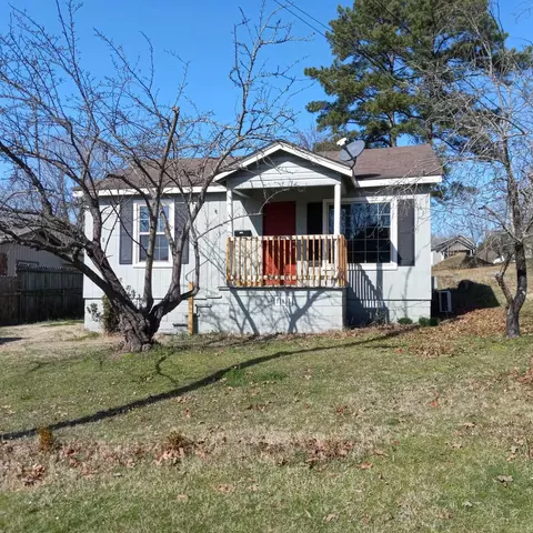 208 W Pine St, Heber Springs, AR 72543
