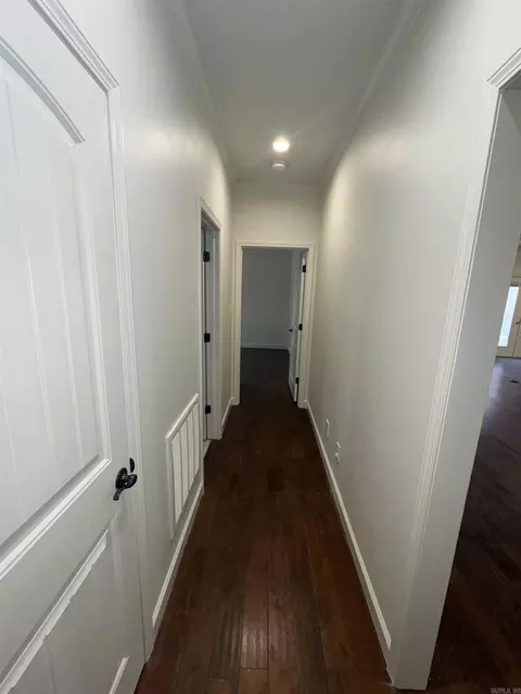 Entry Way - 24 Piney Trl, Cabot, AR 72023 photo 1 of 2