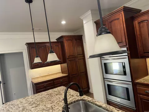 Kitchen - 24 Piney Trl, Cabot, AR 72023 photo 2 of 7