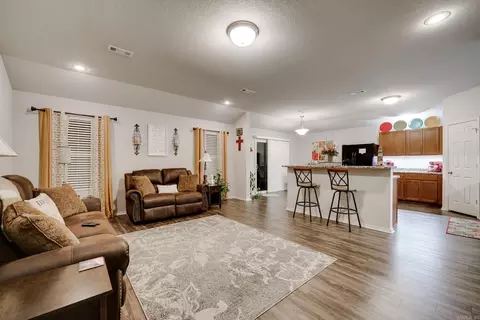 Living - 14653 Skyline, Alexander, AR 72002 photo 2 of 4