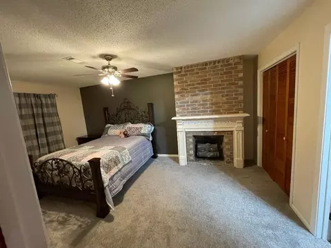 Bedroom - 904 N Main St, Beebe, AR 72012 photo 1 of 4