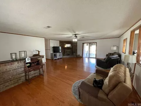 Living - 904 N Main St, Beebe, AR 72012 photo 1 of 6