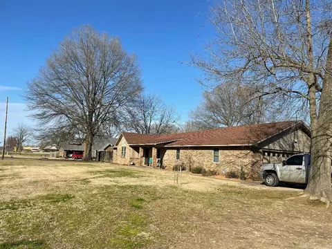 Exterior - 904 N Main St, Beebe, AR 72012 photo 2 of 7