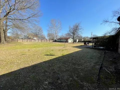 Exterior - 904 N Main St, Beebe, AR 72012 photo 5 of 7