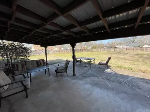 Exterior - 904 N Main St, Beebe, AR 72012 photo 3 of 7