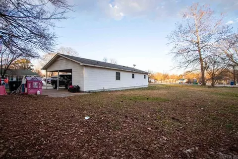 Exterior - 403 W Iowa St, Beebe, AR 72012 photo 2 of 3