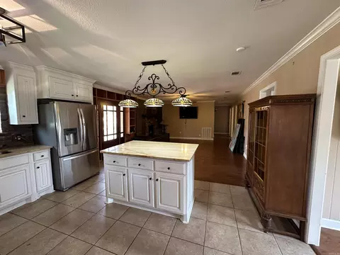 Kitchen - 4626 Springhill Rd, Bryant, AR 72019 photo 2 of 2