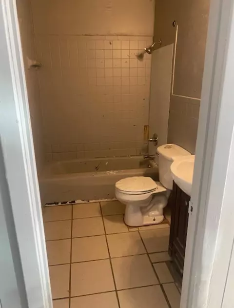 Bath - 523 E Main, Cabot, AR 72023 photo 2 of 2