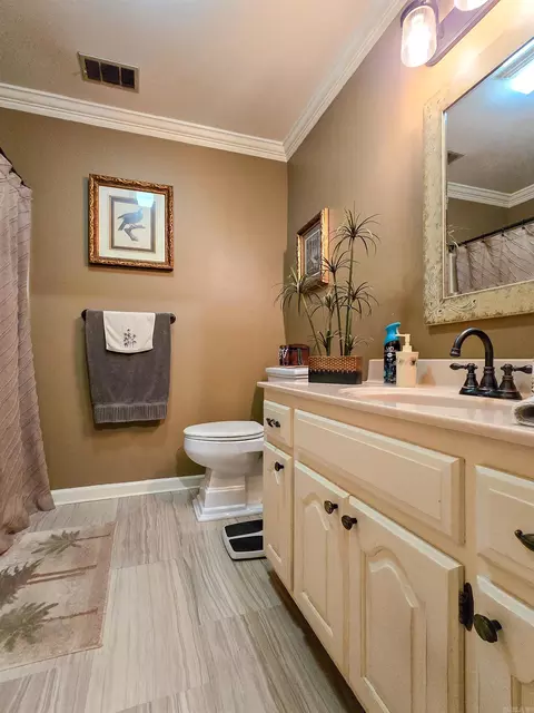 Bath - 701 Liberty St, Marked Tree, AR 72365 photo 1 of 4