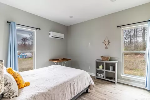Bedroom - 18 Cobblestone Dr, Greenbrier, AR 72058 photo 6 of 7