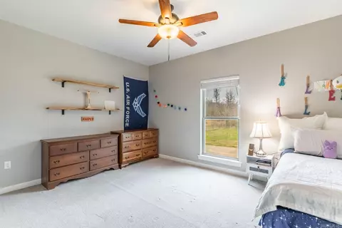 Bedroom - 18 Cobblestone Dr, Greenbrier, AR 72058 photo 4 of 7