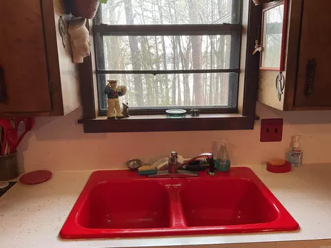 Bath - 324 Valhalla, Edgemont, AR 72044 photo 1 of 7